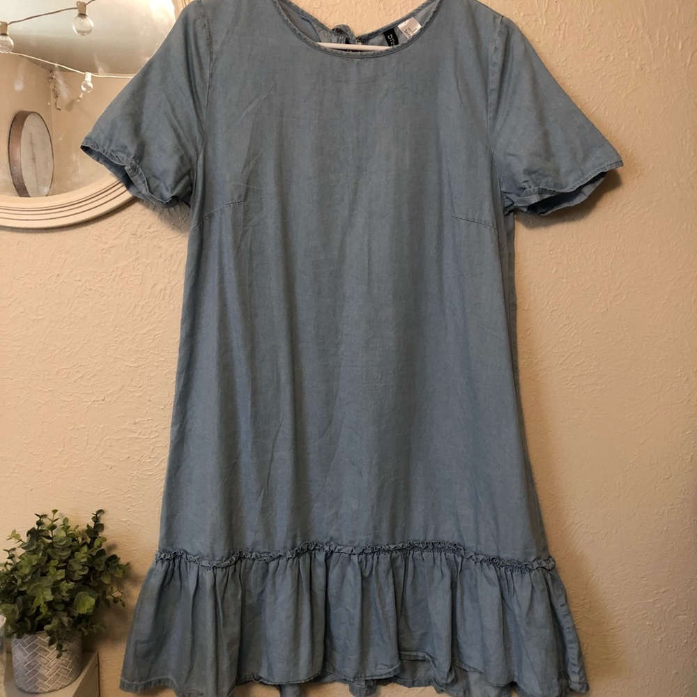 Women’s dress